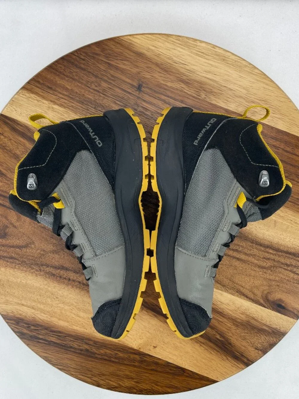 Salomon Outward CSWP Kids Sz. 1 Gray Black Yellow Waterproof Hiking Boots